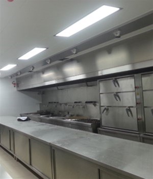 不銹鋼廚具是什么材料做的？